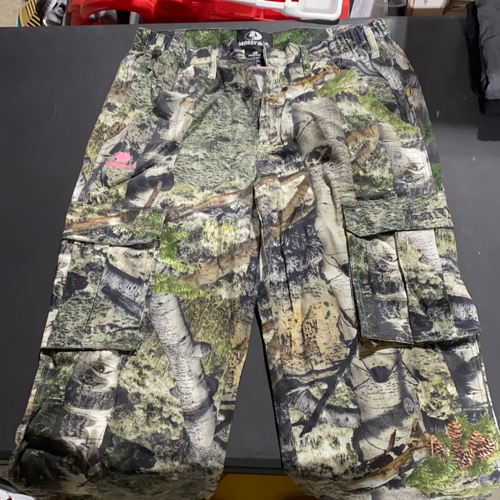 Mossy Oak cargo pants